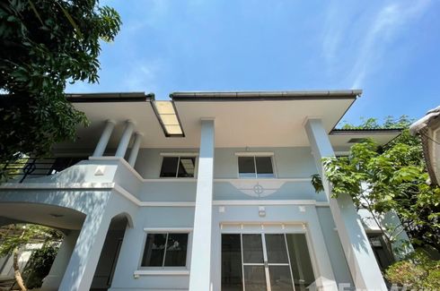 4 Bedroom House for rent in Bang Chak, Bangkok near BTS Punnawithi