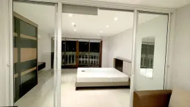 1 Bedroom Condo for rent in Nusa State Tower Condominium, Silom, Bangkok near BTS Surasak