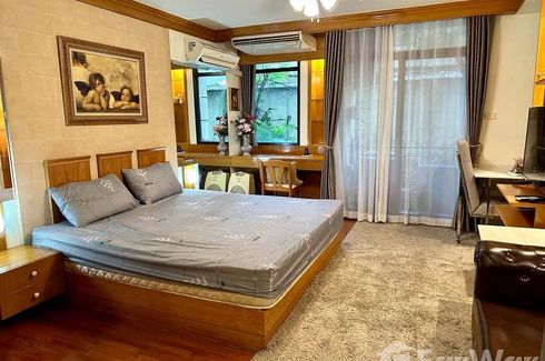 1 Bedroom Condo for rent in Pipat Place, Silom, Bangkok near BTS Chong Nonsi