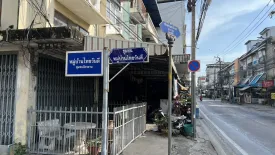 6 Bedroom Townhouse for sale in Bang Chak, Bangkok near BTS Punnawithi