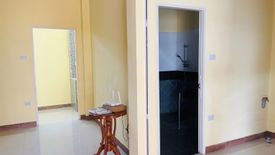3 Bedroom Townhouse for sale in Pornthaweewat 5, Khlong Song, Pathum Thani