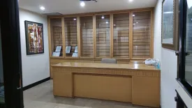 Office for rent in Ocean Tower 2 Asoke, Khlong Toei Nuea, Bangkok near MRT Sukhumvit