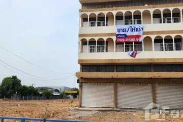 9 Bedroom Commercial for sale in Na Mueang, Ratchaburi