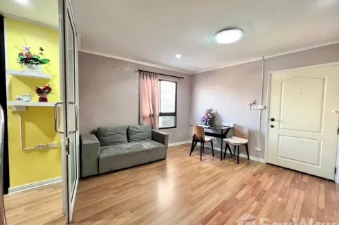 1 Bedroom Condo for sale in Lumpini Place Narathiwas 24, Chong Nonsi, Bangkok near BTS Saphan Taksin