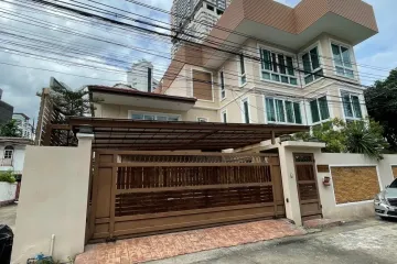 4 Bedroom House for sale in Khlong Tan, Bangkok near BTS Phrom Phong