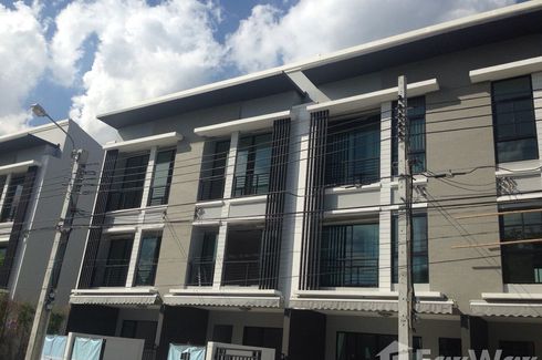 3 Bedroom Townhouse for rent in Phlapphla, Bangkok near MRT Ramkhamhaeng