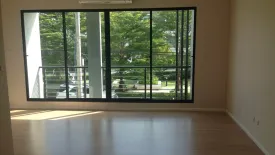 3 Bedroom Townhouse for rent in Phlapphla, Bangkok near MRT Ramkhamhaeng