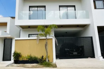 4 Bedroom House for sale in Kathu, Phuket