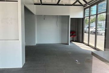 Commercial for rent in Khlong Tan, Bangkok
