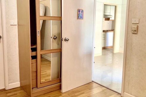 1 Bedroom Condo for sale in Lumpini Place Water Cliff, Chong Nonsi, Bangkok near BTS Surasak