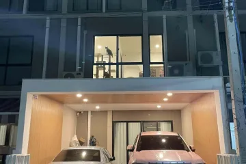 3 Bedroom Townhouse for rent in Patio Srinakarin - Rama 9, Hua Mak, Bangkok