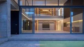 4 Bedroom House for sale in Khlong Tan Nuea, Bangkok