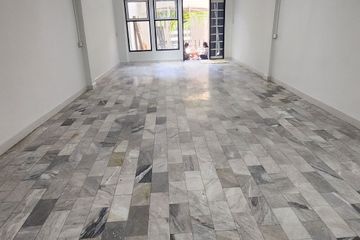 3 Bedroom Townhouse for rent in Chong Nonsi, Bangkok