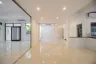 5 Bedroom House for rent in Khlong Tan Nuea, Bangkok near BTS Ekkamai