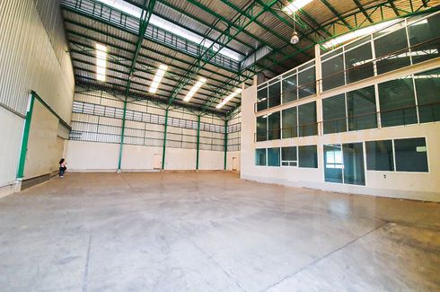 1 Bedroom House for rent in Khlong Sam Prawet, Bangkok