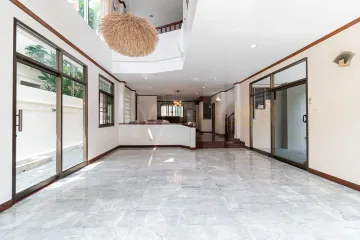 5 Bedroom House for rent in Khlong Tan, Bangkok near BTS Phrom Phong