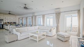 2 Bedroom Villa for sale in Pa Khlok, Phuket
