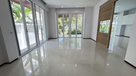 4 Bedroom House for rent in Khlong Tan Nuea, Bangkok