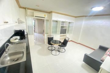1 Bedroom Condo for rent in Rin House, Khlong Tan Nuea, Bangkok near MRT Phetchaburi