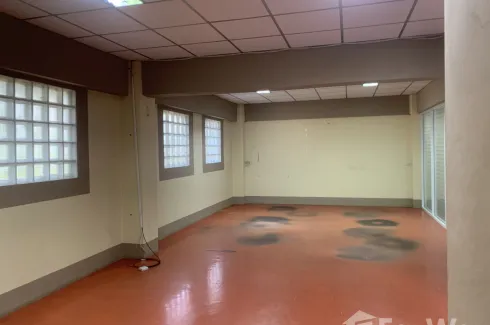 Office for rent in MT&T Building, Phra Khanong Nuea, Bangkok near BTS Phra Khanong