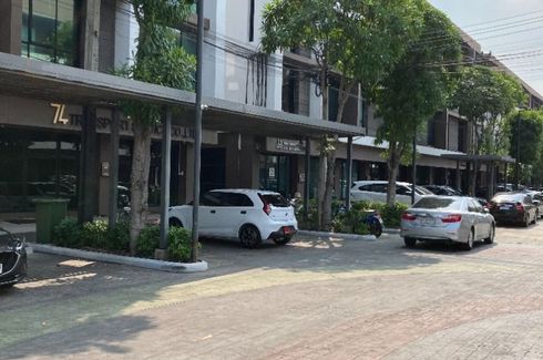 Office for rent in Biz Pattanakarn-Onnut, Prawet, Bangkok