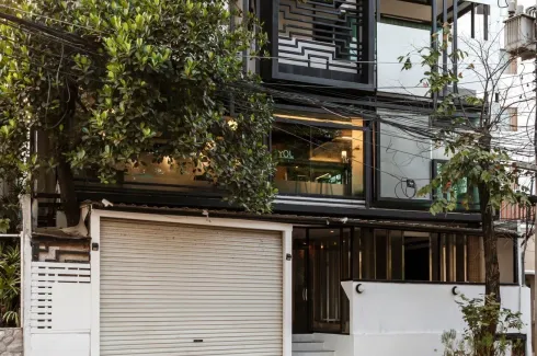 12 Bedroom Hotel / Resort for sale in Chang Khlan, Chiang Mai