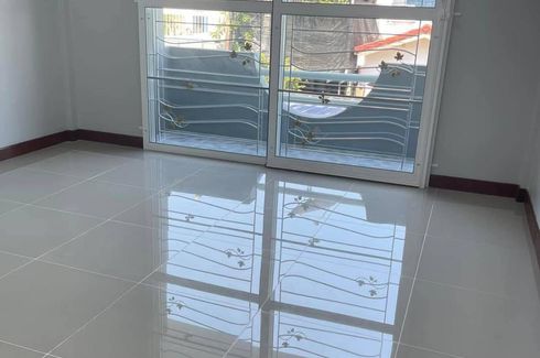 2 Bedroom Townhouse for sale in Sai Mai, Bangkok