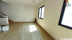 3 Bedroom Townhouse for sale in iField Bangna, Dokmai, Bangkok