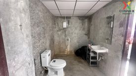 3 Bedroom Townhouse for sale in Chao Fa, Khu Khot, Pathum Thani