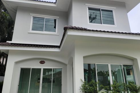 4 Bedroom House for rent in Sam Wa Tawan Ok, Bangkok