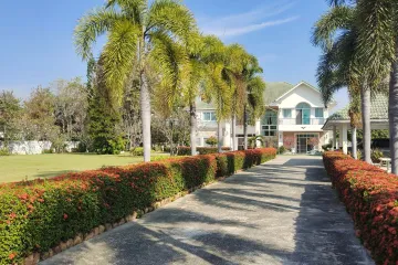 6 Bedroom House for sale in Cha am, Phetchaburi