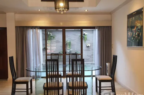 3 Bedroom Townhouse for rent in Khlong Tan Nuea, Bangkok