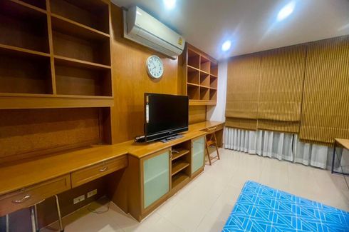 1 Bedroom Condo for rent in Silom Grand Terrace, Silom, Bangkok near MRT Silom