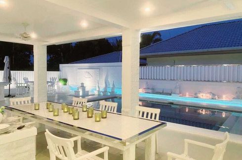 2 Bedroom Villa for sale in Pa Khlok, Phuket