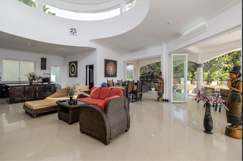 3 Bedroom Villa for sale in Sakhu, Phuket