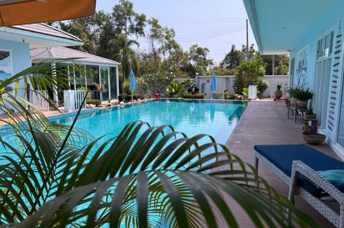 4 Bedroom Villa for sale in Hua Hin, Prachuap Khiri Khan