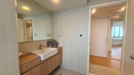 2 Bedroom Condo for sale in LAKE AVENUE Sukhumvit 16, Khlong Toei, Bangkok near BTS Asoke