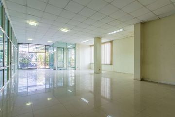 1 Bedroom Office for Sale or Rent in Huai Khwang, Bangkok