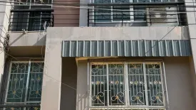 3 Bedroom Townhouse for sale in The Plant Citi Sathorn, Bang Khun Thian, Bangkok