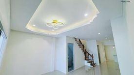 3 Bedroom Townhouse for sale in Om Noi, Samut Sakhon