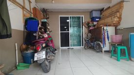 5 Bedroom Townhouse for sale in Bang Prong, Samut Prakan