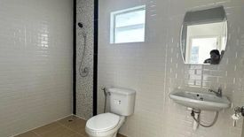 3 Bedroom Townhouse for sale in BAAN PRUKSA 67 LAMLOOKKA KLONG 2, Khu Khot, Pathum Thani