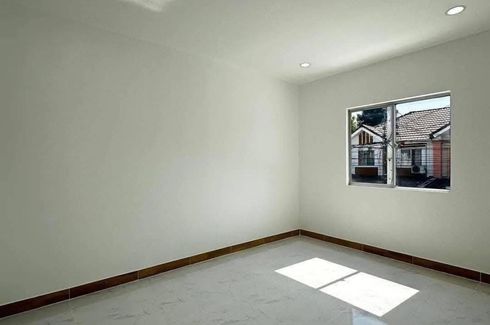 3 Bedroom Townhouse for sale in BAAN PRUKSA 67 LAMLOOKKA KLONG 2, Khu Khot, Pathum Thani