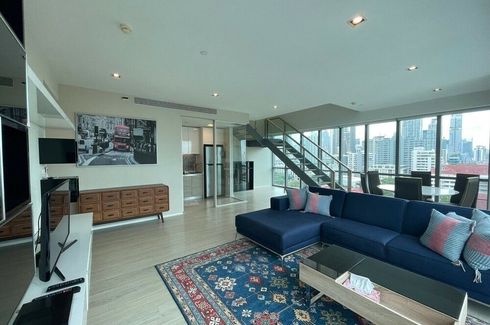 2 Bedroom Condo for rent in The Room Sukhumvit 21, Khlong Toei Nuea, Bangkok near MRT Sukhumvit