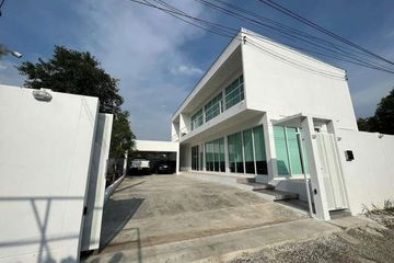 5 Bedroom House for rent in Lat Krabang, Bangkok