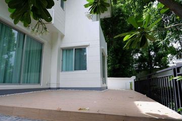 3 Bedroom House for rent in Saphan Sung, Bangkok