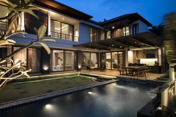 4 Bedroom Villa for sale in Phra Khanong Nuea, Bangkok