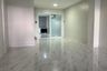 2 Bedroom Townhouse for rent in Chan Kasem, Bangkok near MRT Chankasem