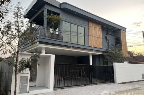 4 Bedroom House for sale in Mooban Wangtan, San Phak Wan, Chiang Mai