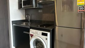 1 Bedroom Condo for rent in Si Phraya, Bangkok near MRT Sam Yan